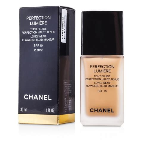 chanel perfection lumière long-wear flawless fluid sunscreen makeup|Chanel vitalumière aqua foundation.